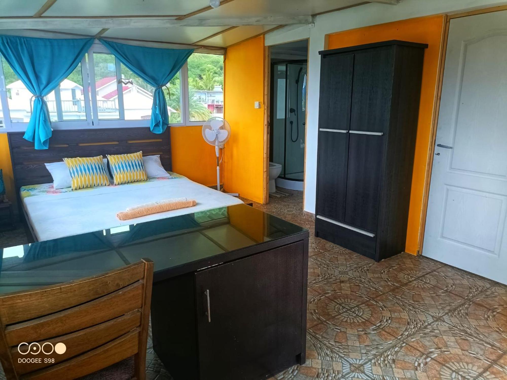 Hotel Surf House La Gaulette Esterno foto