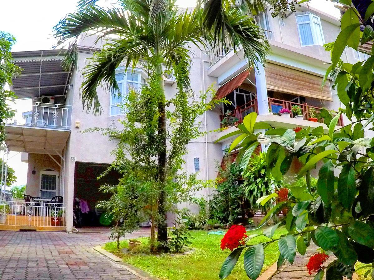 Hotel Surf House La Gaulette Esterno foto