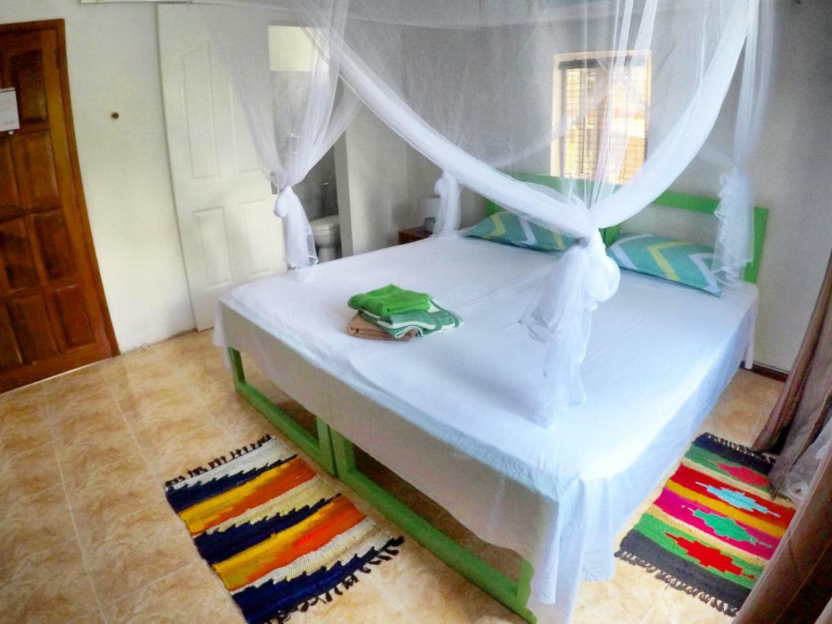 Hotel Surf House La Gaulette Esterno foto